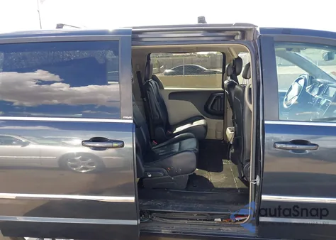 2014 Chrysler Town & Country Touring from USA, damaged, VIN 2C4RC1BG7ER242781